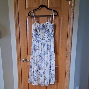 Trixxi Blue Floral Midi Dress